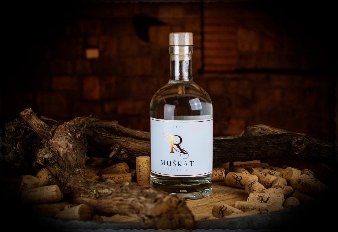 Razman Wine Rooms Gracisce Exterior foto