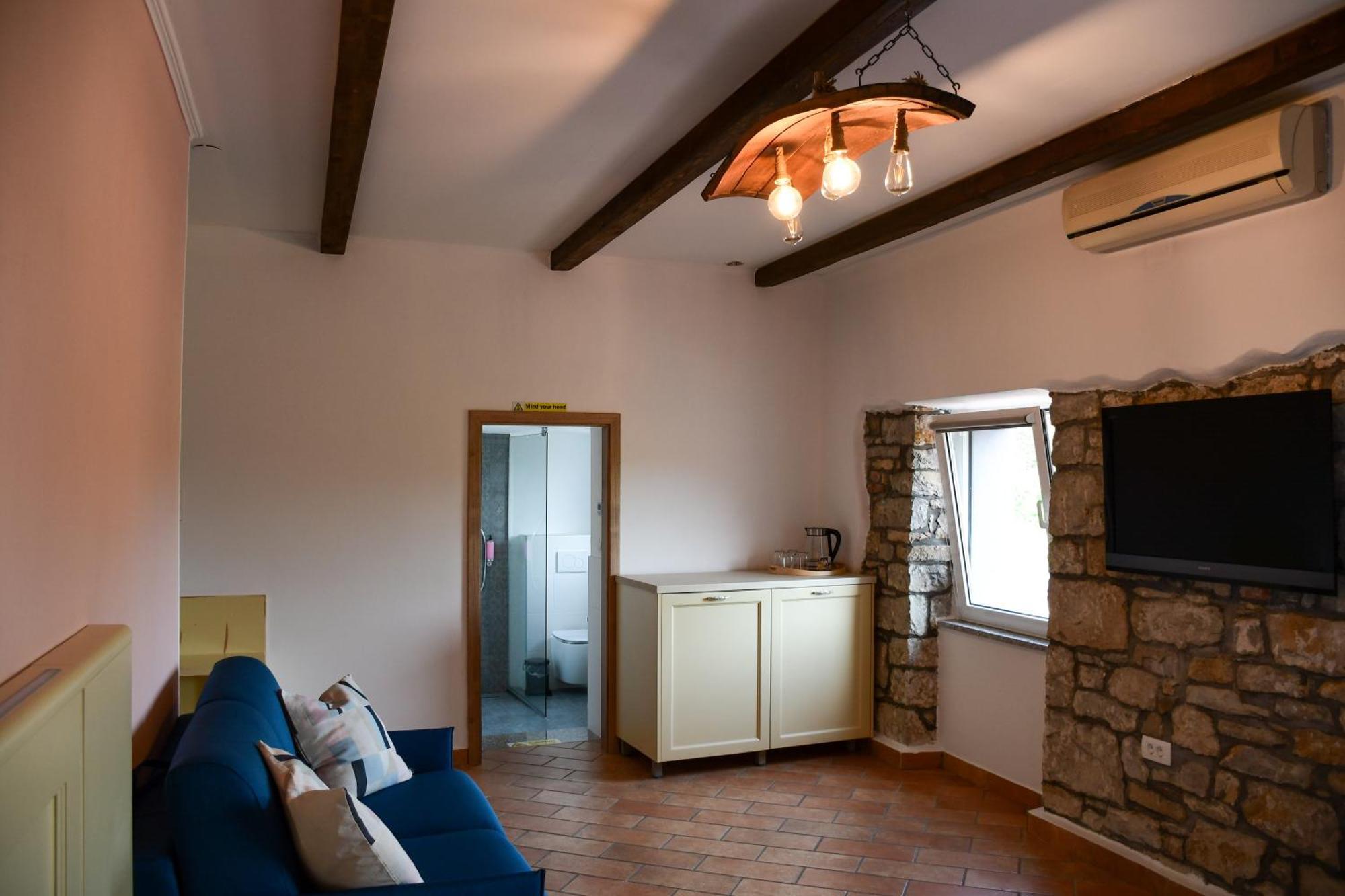 Razman Wine Rooms Gracisce Exterior foto