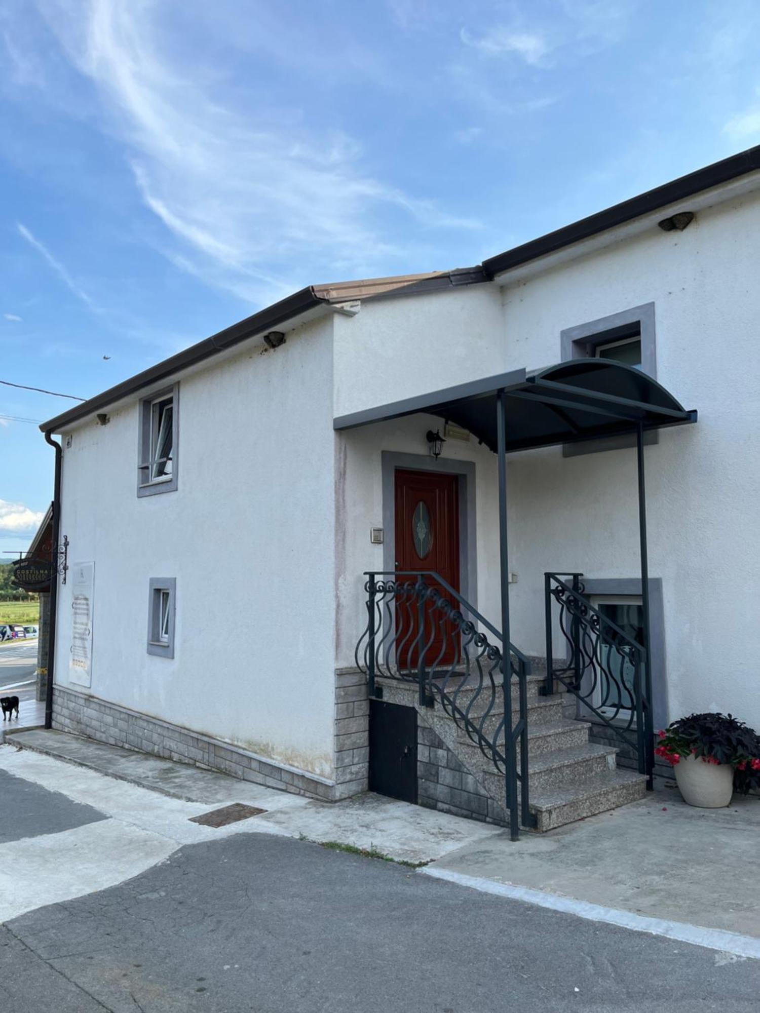 Razman Wine Rooms Gracisce Exterior foto